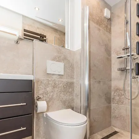 Smart Haus Rubin 102 Apartmán